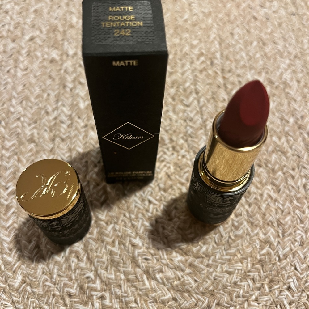 Kylian Matte Lipstick - Tempting Rouge